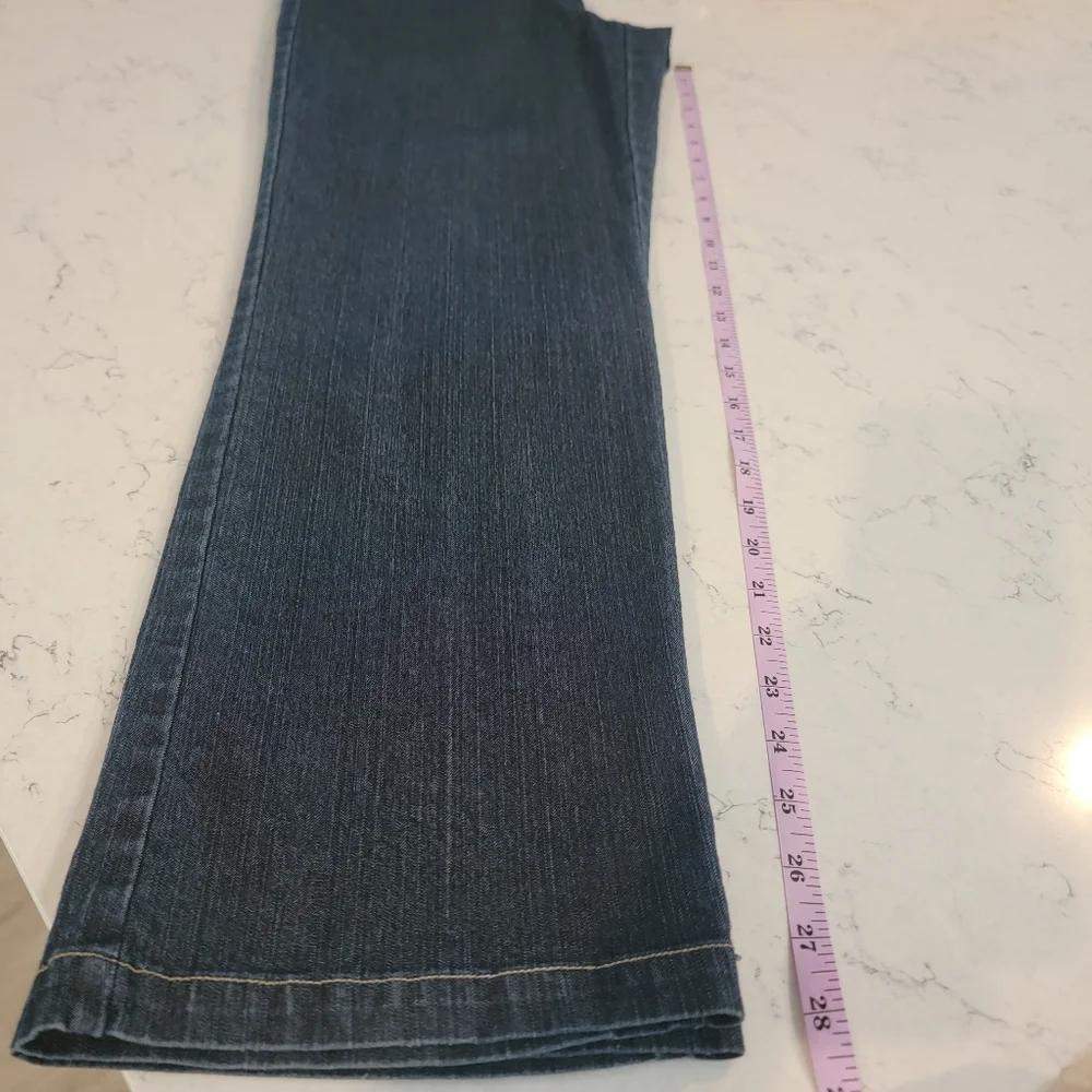 Khakis zipper closure blue jeans size 6 petit